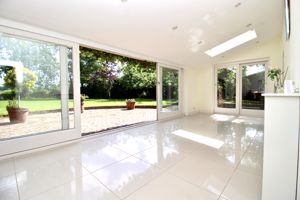 Summer Room- click for photo gallery